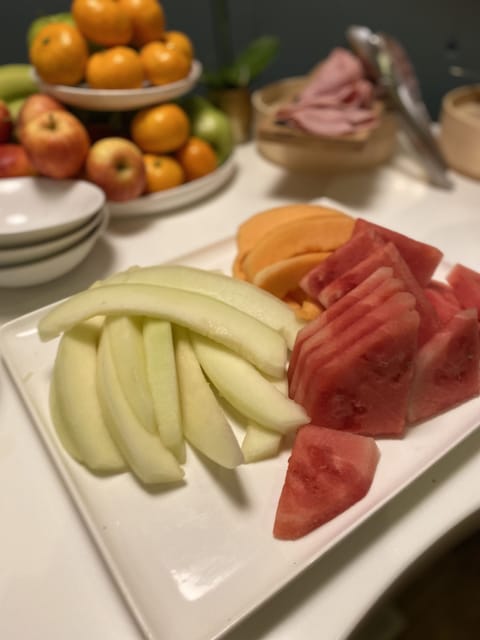 Breakfast, lunch, dinner served; international cuisine 