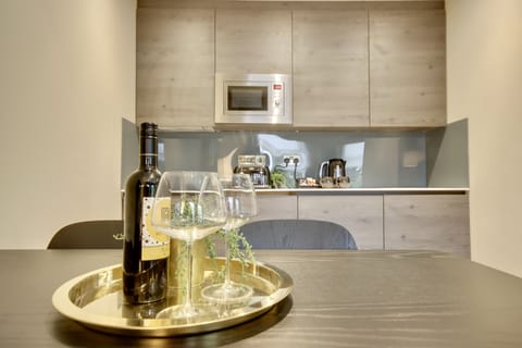 Luxury Suite | Private kitchen | Electric kettle