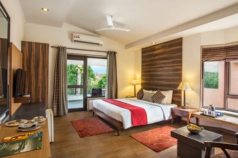 Superior Room | In-room safe, blackout drapes, free WiFi, bed sheets