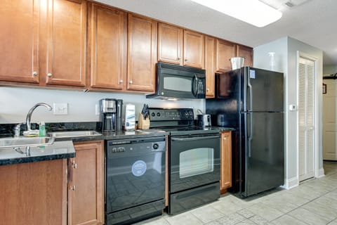 Suite, 1 Bedroom, Oceanfront | Private kitchen | Fridge, microwave, oven, stovetop