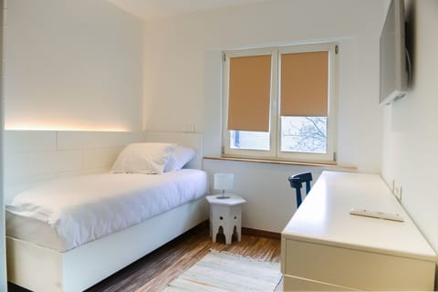 Superior Single Room | In-room safe, desk, iron/ironing board, free cribs/infant beds