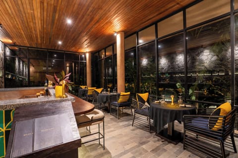 Breakfast, lunch served; local and international cuisine, pool views 