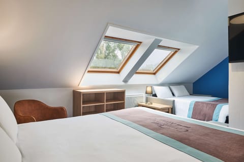 Superior Room, 1 Double Bed with Sofa bed | In-room safe, desk, soundproofing, iron/ironing board