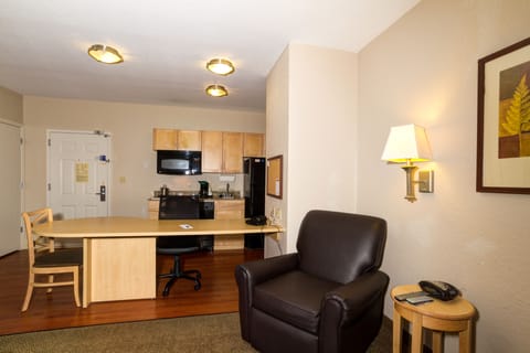 Suite, 1 Bedroom, Non Smoking | Private kitchen | Fridge, microwave, stovetop, dishwasher