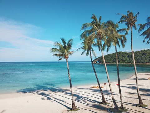 Beach nearby, white sand, beach massages