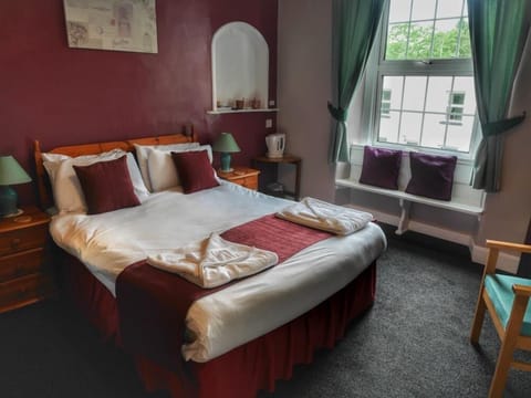 Standard Double Room | Free WiFi, bed sheets