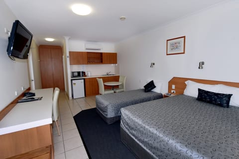 Desk, iron/ironing board, rollaway beds, free WiFi