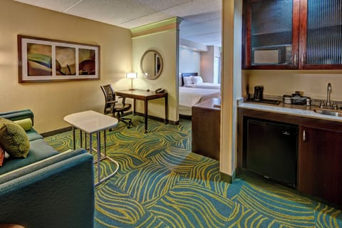 Suite, 2 Double Beds (Hearing Accessible) | Living area | 32-inch flat-screen TV with cable channels, TV, pay movies