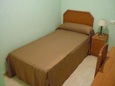 Standard Single Room | In-room safe, desk, rollaway beds, free WiFi