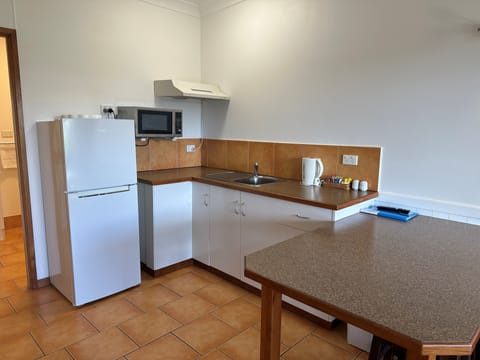 Queen and Double apartment | Private kitchen | Coffee/tea maker