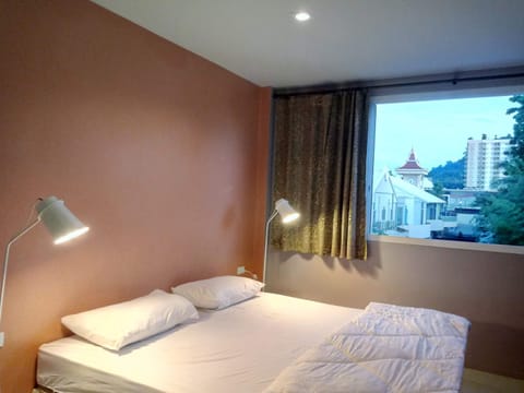 Triple Room, Garden View | Free WiFi, bed sheets