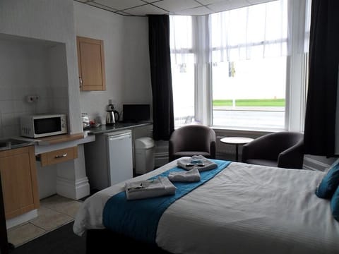 Standard Double Room, Sea View (Wheelchair accesible)