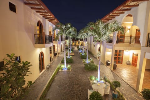 Classic Room | Courtyard view