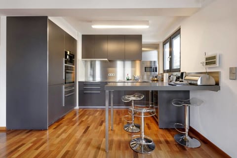 Panoramic Penthouse, 2 Bedrooms | Private kitchen | Fridge, microwave, oven, stovetop