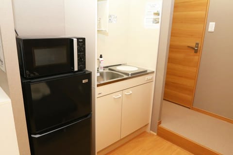 Superior A, Non Smoking | Private kitchenette | Fridge, microwave, stovetop, electric kettle