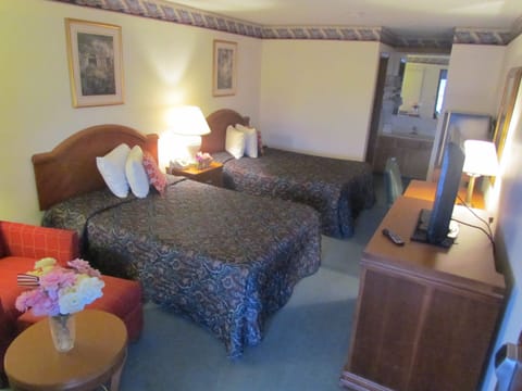 Deluxe Double Room, 2 Double Beds, Refrigerator & Microwave, City View | Premium bedding, desk, iron/ironing board, rollaway beds