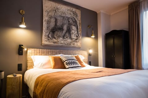 Superior Double Room | Premium bedding, in-room safe, desk, laptop workspace