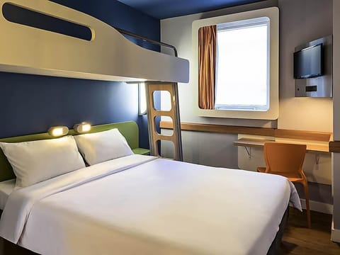 Superior Apartment, 1 double bed | Desk, free WiFi, bed sheets