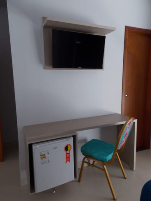 Single Room | Minibar, desk, blackout drapes, free WiFi