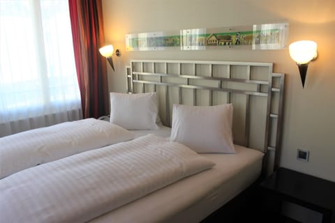 Superior Double Room | Blackout drapes, iron/ironing board, free WiFi, bed sheets