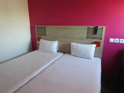 Room, 1 Double Bed, Private Bathroom (Cabrio/Side Car) | Desk, blackout drapes, soundproofing, free WiFi