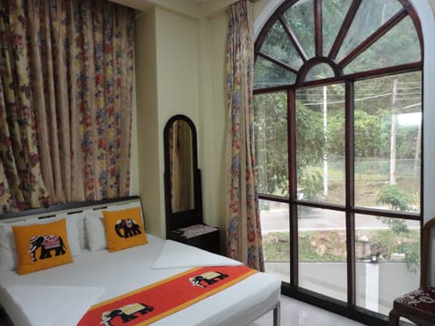 Standard Double Room, 1 Bedroom, Mountain View | Premium bedding, desk, soundproofing, iron/ironing board