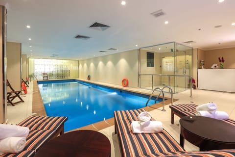 Indoor pool, sun loungers