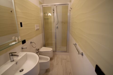 Panoramic Triple Room, Hill View | Bathroom | Shower, free toiletries, hair dryer, towels