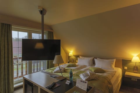 Premium Double Room | Minibar, in-room safe, desk, blackout drapes