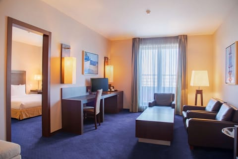 Suite, 1 Bedroom | Premium bedding, Select Comfort beds, in-room safe, desk