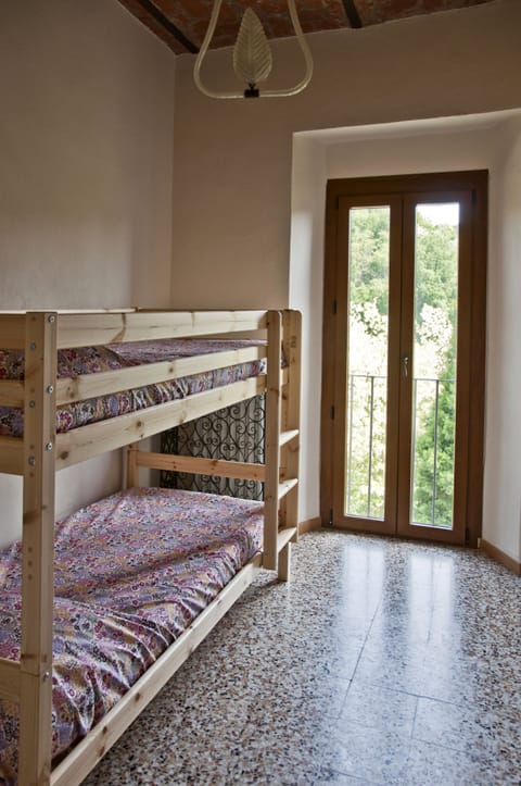 Panoramic Cottage, Hill View (Calendula) | 1 bedroom, premium bedding, down comforters, individually decorated