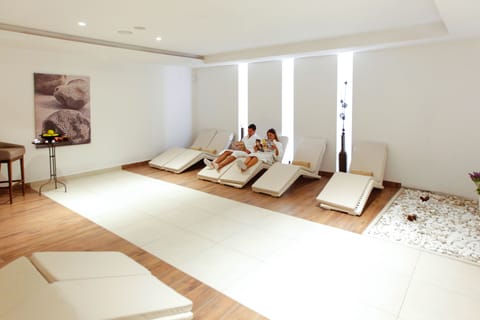 Sauna, body treatments, aromatherapy, facials, massage/treatment rooms