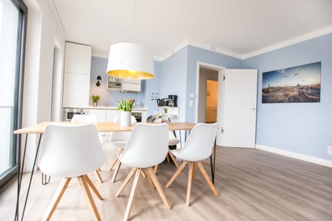 Apartment, 3 Bedrooms, Balcony, Canal View | In-room dining