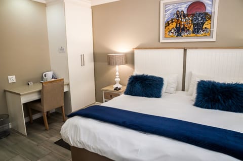 King / Twin Room 2 | In-room safe, individually decorated, iron/ironing board, free WiFi