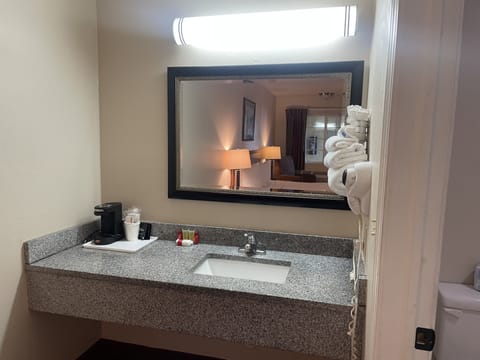 Comfort Room, 2 Queen Beds | Bathroom | Hair dryer, bathrobes, slippers, towels