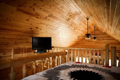 Cabin 5 | Individually decorated, individually furnished