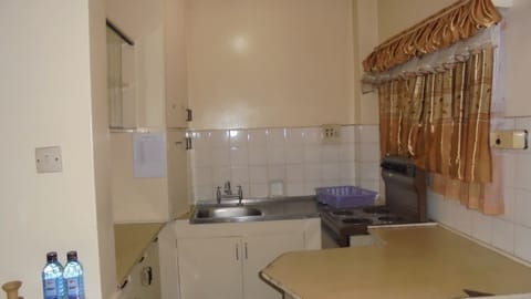 Basic Room, Kitchenette | Private kitchenette