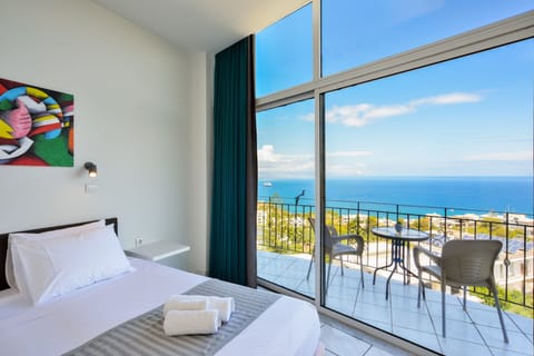 Superior Double or Twin Room, Partial Sea View | Frette Italian sheets, premium bedding, free minibar, in-room safe