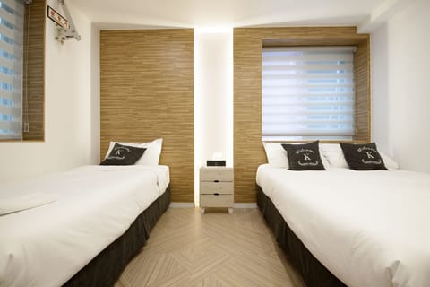 Triple Room | Individually decorated, blackout drapes, soundproofing, rollaway beds