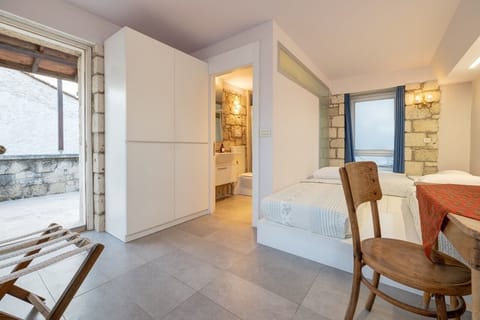 Superior Room, Balcony, Garden View | Memory foam beds, in-room safe, soundproofing, free WiFi