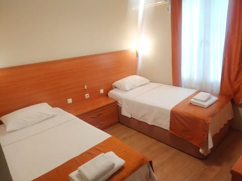 Standard Double or Twin Room | In-room safe, iron/ironing board, free WiFi, bed sheets