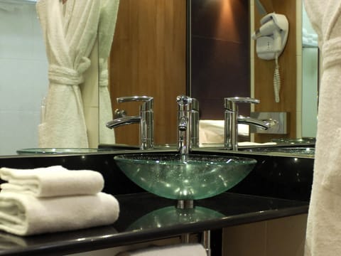 Minibar, in-room safe, desk, blackout drapes