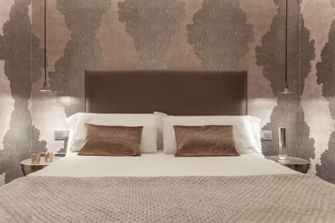 Deluxe Double Room, Hill View (MARI) | Frette Italian sheets, down comforters, Select Comfort beds