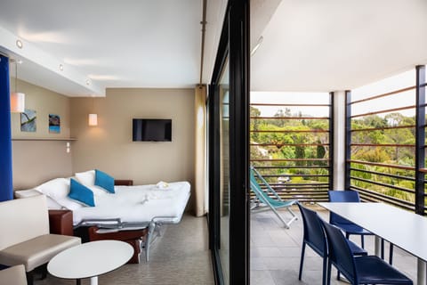 1 bedroom, in-room safe, free cribs/infant beds, free WiFi