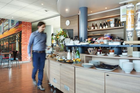 Daily buffet breakfast (EUR 13 per person)