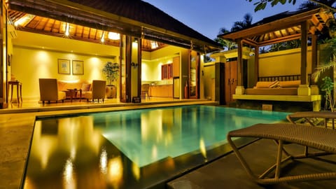 1 bedroom, premium bedding, free minibar, in-room safe