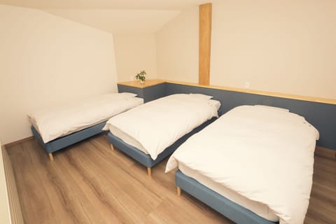 Japanese Western Style Room, Tsuwa | In-room safe, soundproofing, free WiFi