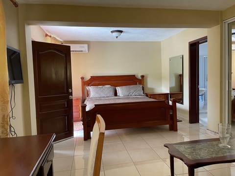 Superior Room, Hot Tub | Iron/ironing board, free WiFi