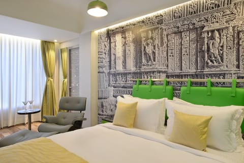 Deluxe Double or Twin Room, City View | Premium bedding, minibar, in-room safe, desk