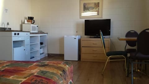 Desk, blackout drapes, iron/ironing board, free WiFi